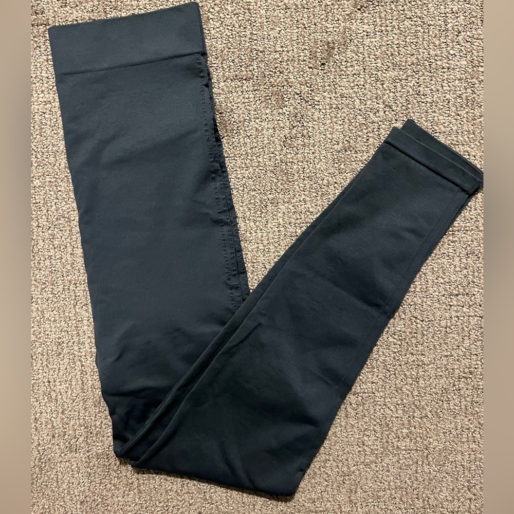 Postpartum compression leggings